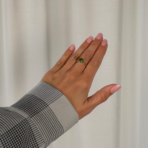 ring victoria rose peridot cab