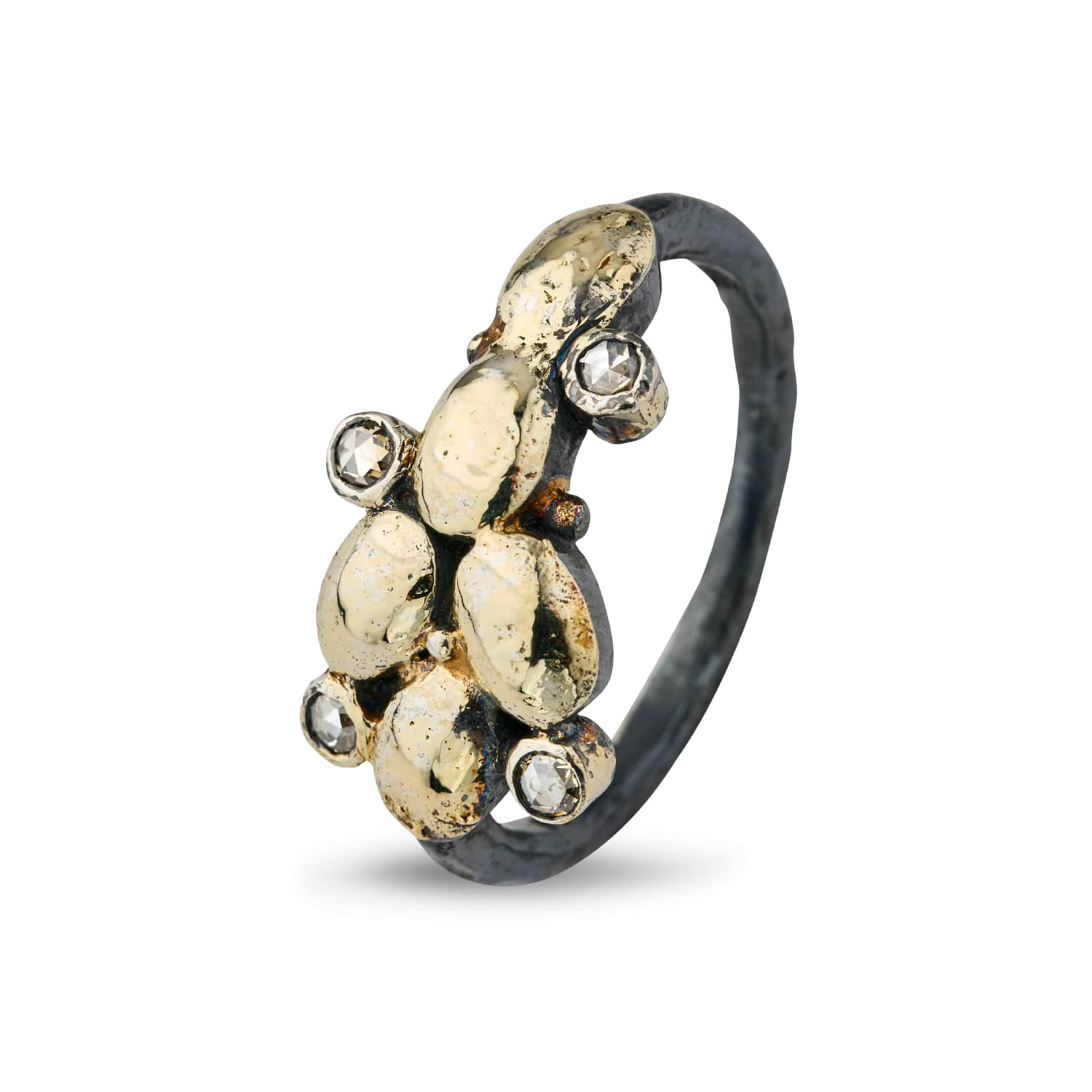 Leaf shaped ring made out of gold and diamonds