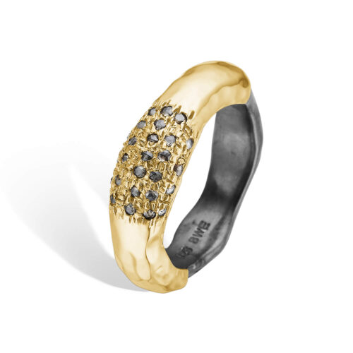 sacra guld ring med pavé diamanter