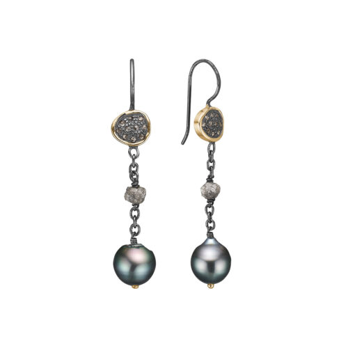 appia pavé ørehængere med kæde, rå diamant og tahiti perler