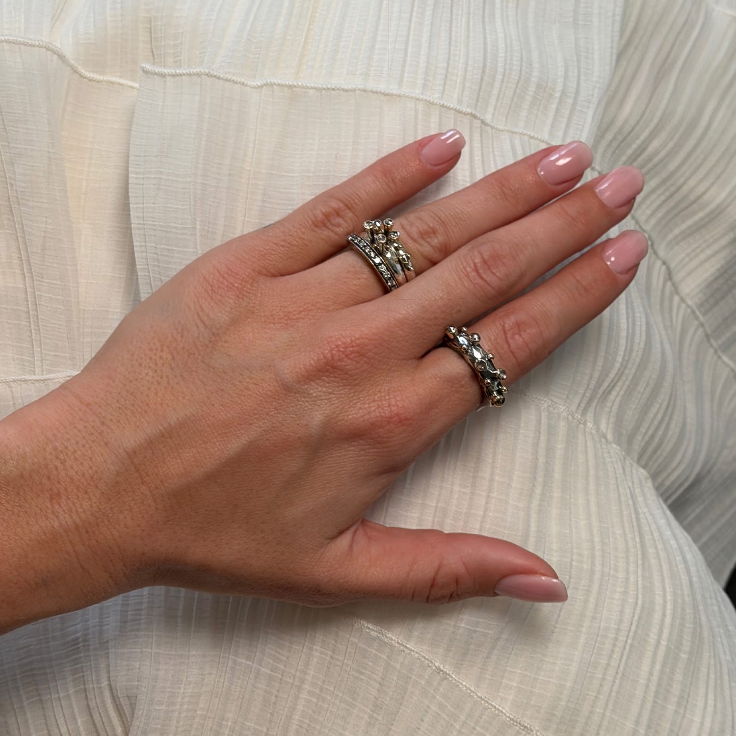 manhattan 5 rose silver ring