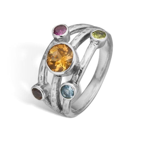 Sølvring med farvede ædelsten, elegant design